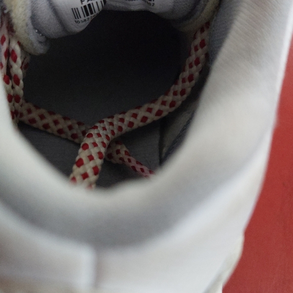 Lot Of 3 Kids Sneakers Sz 5,6,7 Jordans Adidas Shoes ( Bag C) - Picture 8 of 15